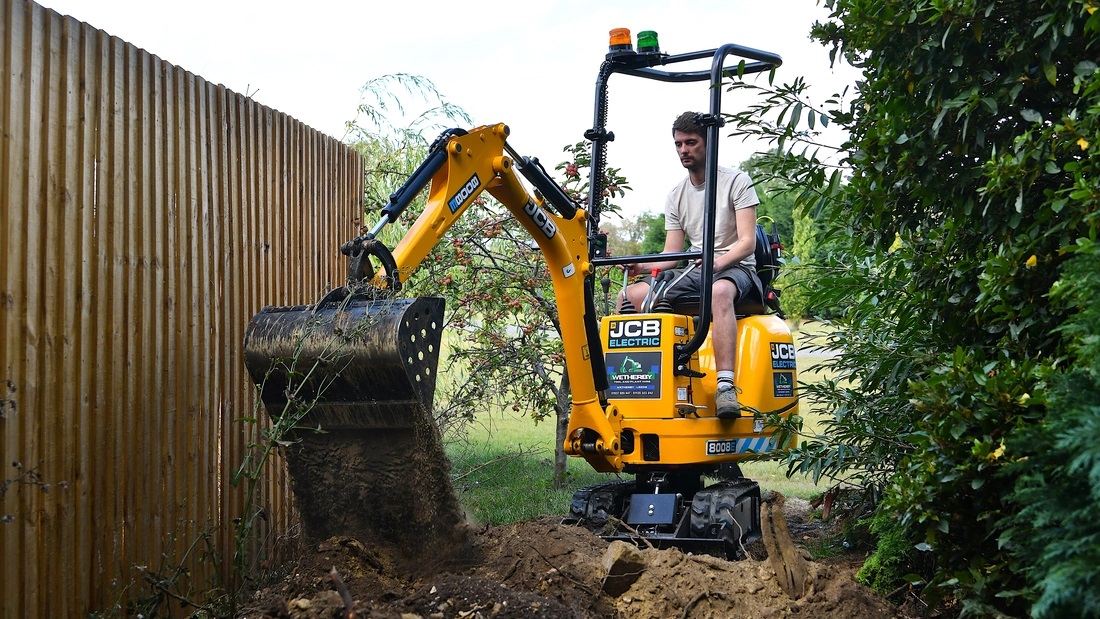 JCB電(dian)動(dòng)微挖8008E CTS熱銷租賃行業